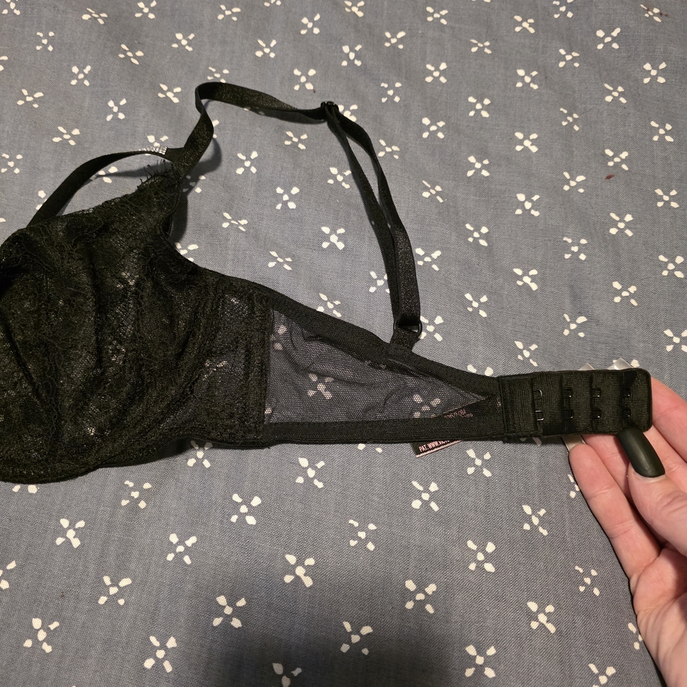 Victoria Secret Mesh Black Lace Bra - Picture 3 of 8